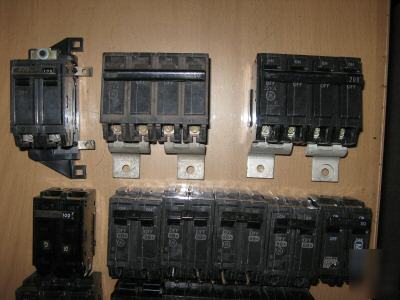 25 ge thql breakers 200A main 150A 100A 60A great lot