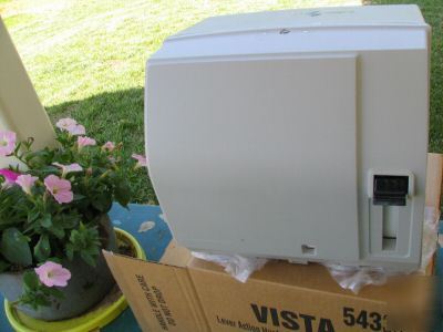 Vista 54336 lever action hardwound roll towel dispenser